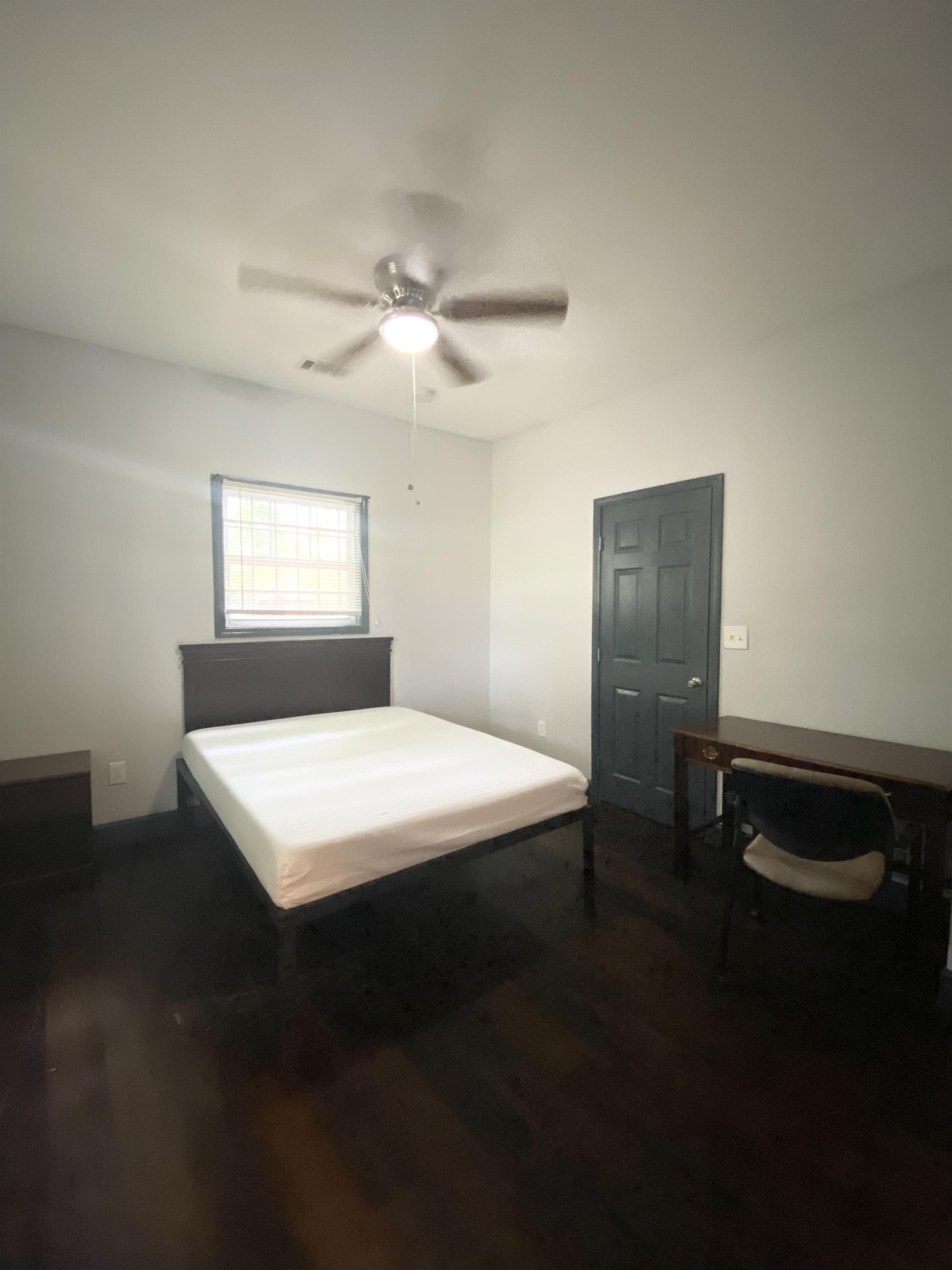 829 Beckwith St, SW - 6
